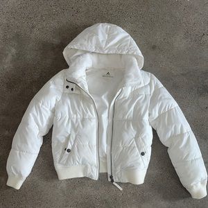 Aeropostale white hooded winter coat❄️